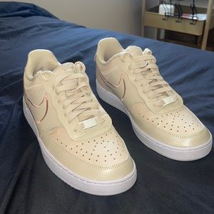 Nike Court Vision Low Premium size 9.5